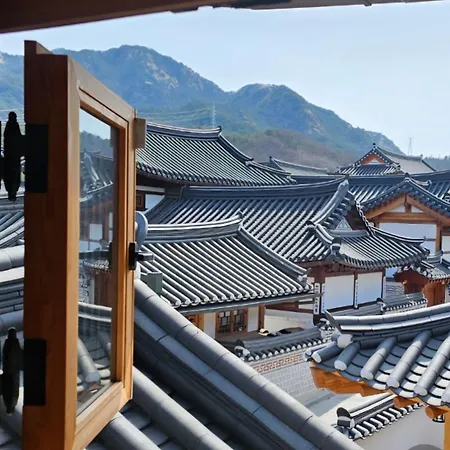 Chaehyodang Hanok Stay-2