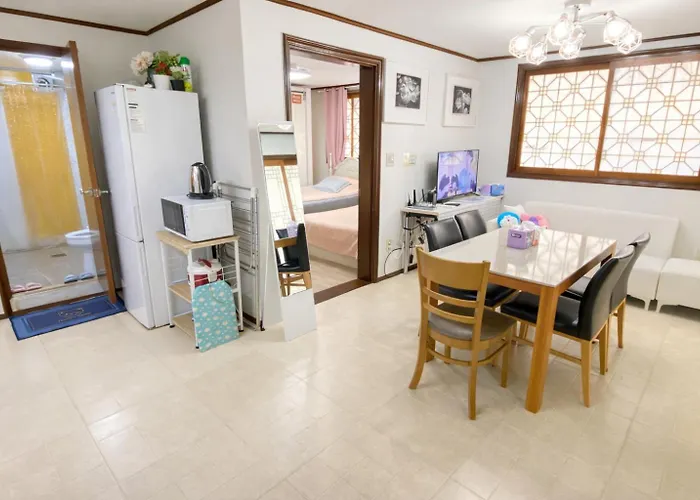 Aroha House For Foreign Guests Only